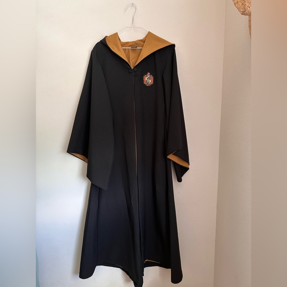 Adult Universal Studios Wizarding World of Harry Potter HufflePuff Robe